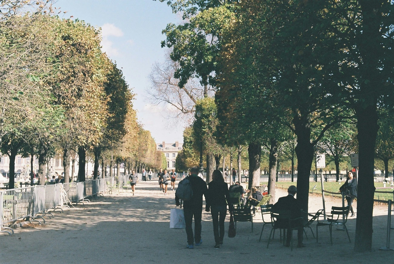 lien social avec les personne âgées : sortir dans paris